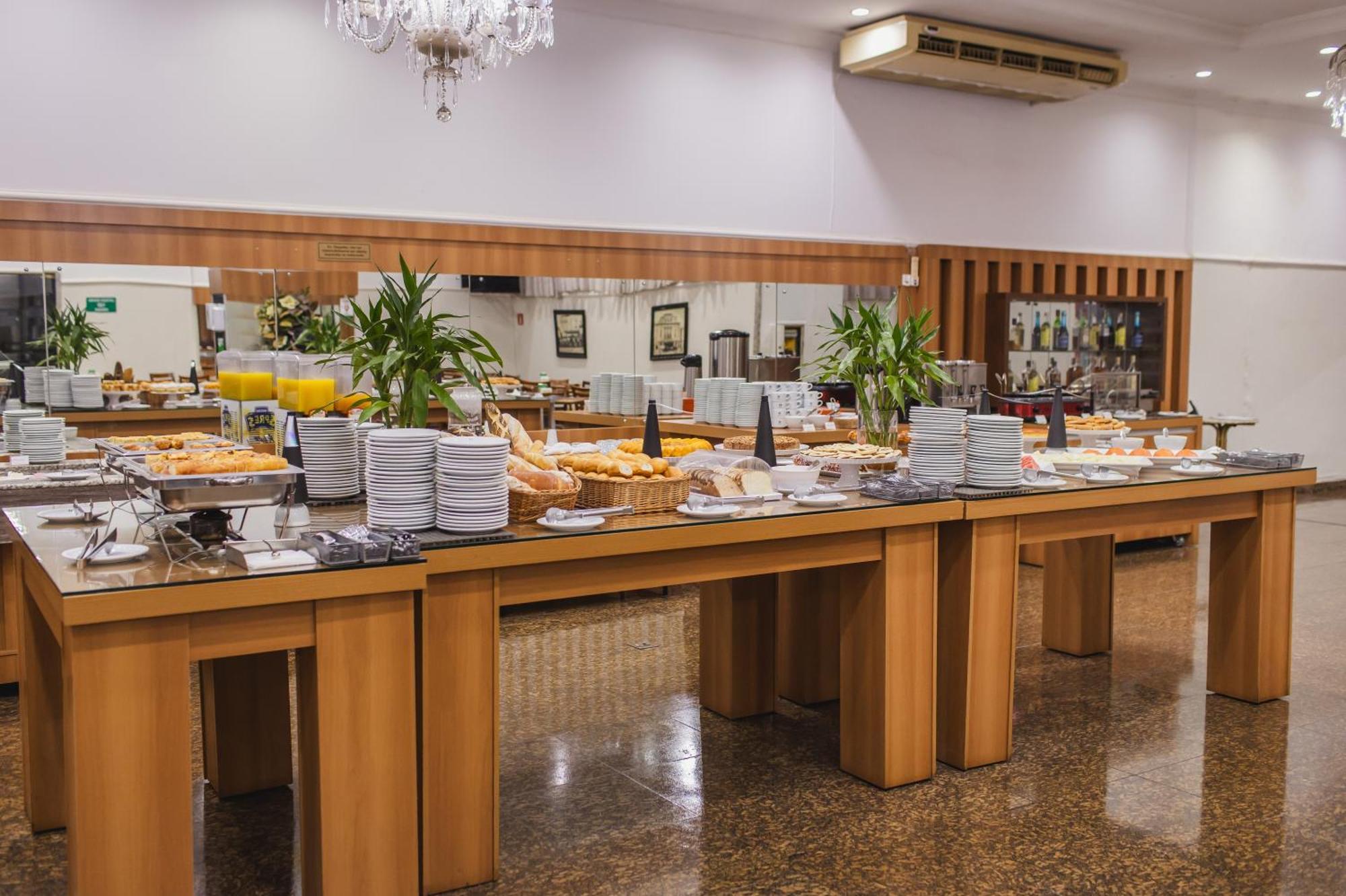 Hotel Nacional Inn ريبيراو بريتو المظهر الخارجي الصورة